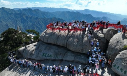 Cina: turismo sul monte Huashan