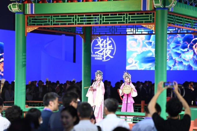 Cina: assaggi di cultura nazionale al Summer Davos Forum (2)