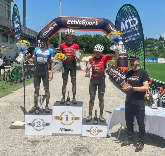 MOUNTAIN BIKE: OTTIMI RISULTATI PER IL CYCLING CAFE RACING TEAM