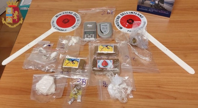 NETTUNO: MADRE E FIGLIO SPACCIATORI ARRESTATI