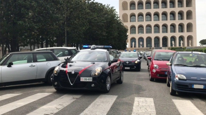 ROMA: ESTORCEVA SOLDI PER TOGLIERE POST SUI SOCIAL, ARRESTATO