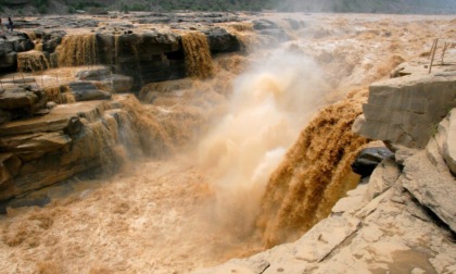 CINA: TECNOLOGIA DIGITALE APPLICATA A GESTIONE FIUME GIALLO