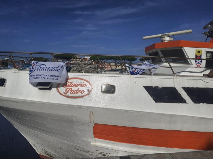 TERRACINA: PESCATORI IN RIVOLTA CONTRO LA COMMISSIONE EUROPEA