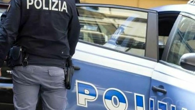 NETTUNO: FERMATO CON 63 CHILI DI MARIJUANA IN AUTO
