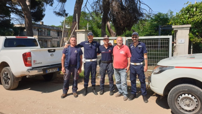 SABAUDIA: CUCCIOLO DI CINGHIALE CADE NEL CANALE, SALVATO