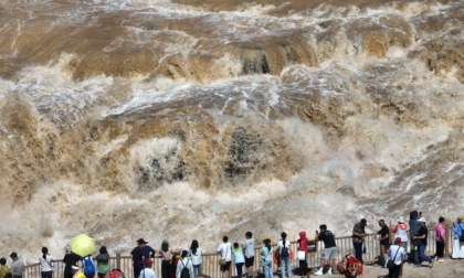 Cina: paesaggio delle cascate di Hukou (3)