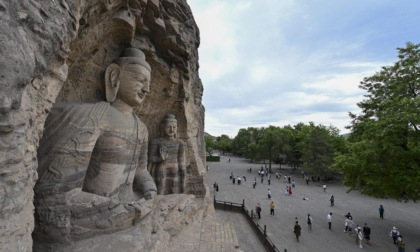 Cina: ondate di calore, grande afflusso di turisti in località fresche