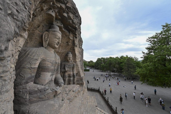 Cina: ondate di calore, grande afflusso di turisti in località fresche