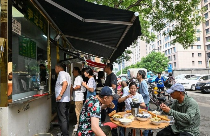 Cina: colazioni tipiche di Tianjin attirano turisti (3)