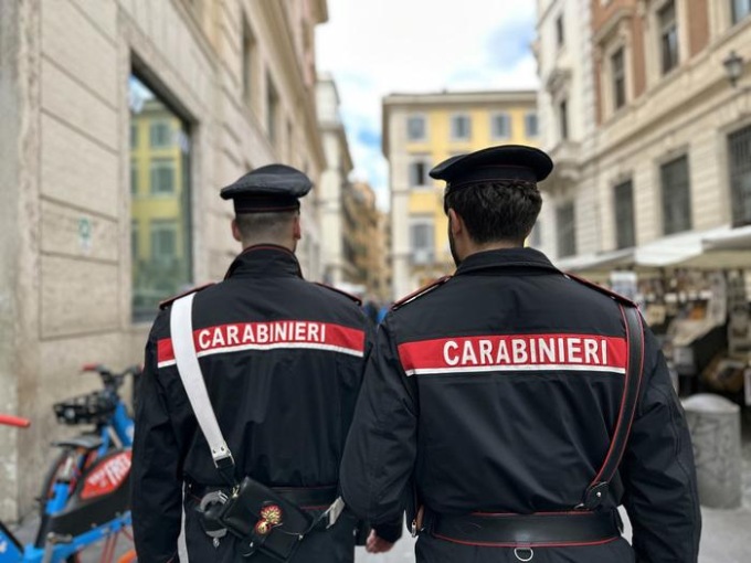 VITERBO: RAPINA IN UN BAR, UN ARRESTO