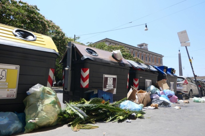ROMA: RIFIUTI IN STRADA, VERTICE IN CAMPIDOGLIO