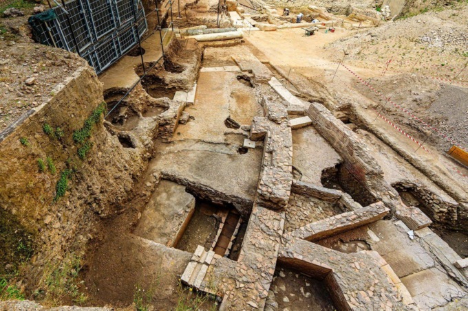 ROMA: RITROVATO IL TEMPIO DI NERONE