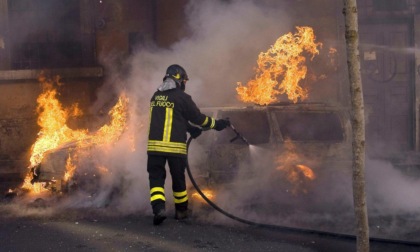 ROMA: INCENDIO IN UN RUDERE, UN MORTO