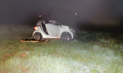 APRILIA: SI RIBALTA CON L'AUTO E MUORE A 27 ANNI