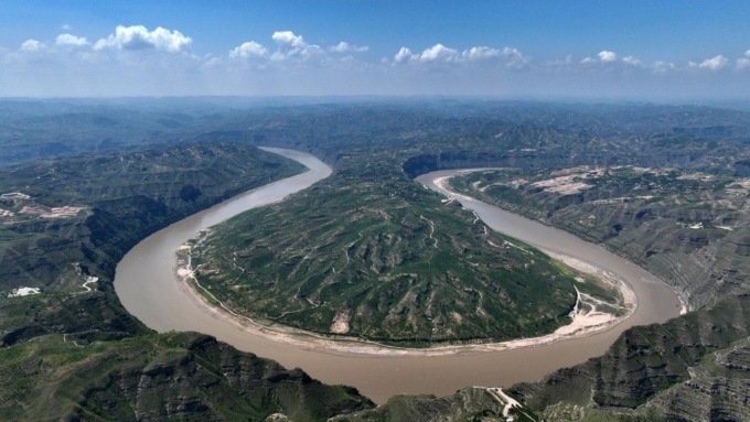 Cina: veduta aerea del fiume Giallo