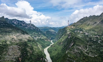 Cina: Guizhou, in costruzione ponte sul gran canyon (3)