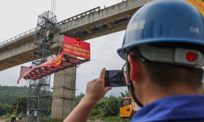 Cina: Guangdong, terminata posatura binari linea maglev a Qingyuan (1)