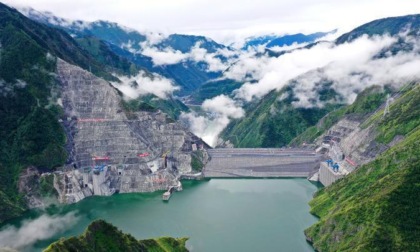 CINA: COSTRUZIONE MEGA-IMPIANTO FOTOVOLTAICO INIZIATA NEL SICHUAN