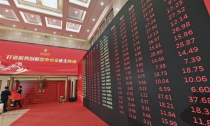 CINA: DIMEZZATA IMPOSTA DI BOLLO SU TRANSAZIONI AZIONARIE