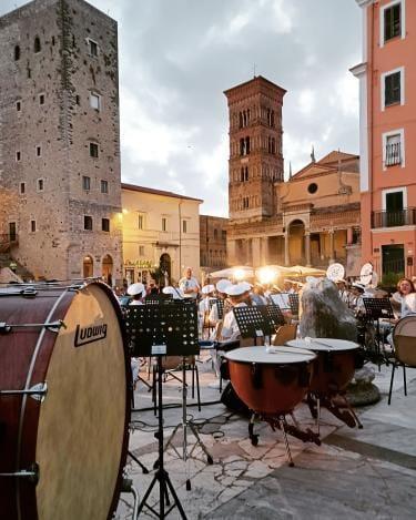 TERRACINA: BANDA MUSICALE, IL CONCERTO DI MEZZAGOSTO