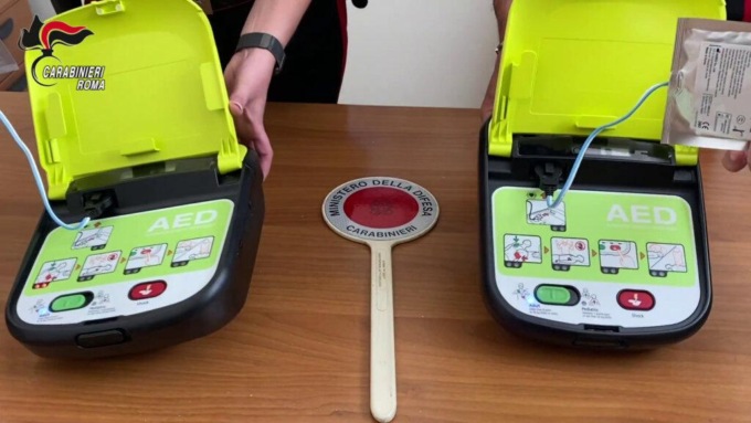 ROMA: PRESO IL LADRO DEI DEFIBRILLATORI