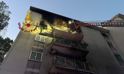 ROMA: CAMPER ESPLODE, PALAZZO IN FIAMME