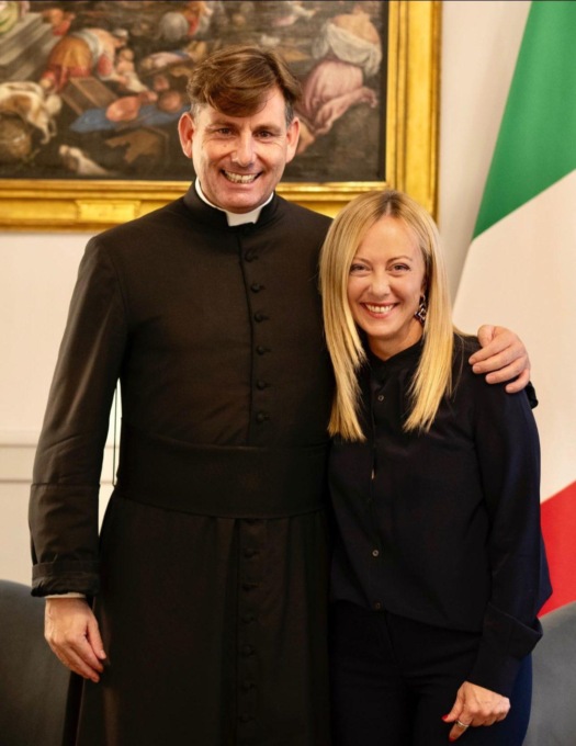 ROMA: DON COLUCCIA, “SONO IN PERICOLO MA NON ARRESTRO”