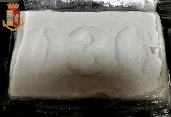 FIUMICINO: SEQUESTRATI 85 CHILI DI COCAINA