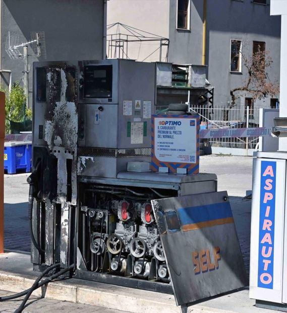 RIETI: MOLTOV, FERMATO UN SOSPETTATO