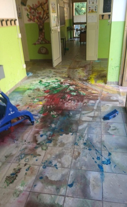 CISTERNA: VANDALI COLPISCONO LA SCUOLA PRIMARIA CAMBELLOTTI
