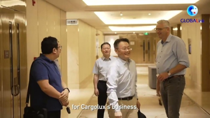 Cina: “Via della seta aerea” connette il mondo