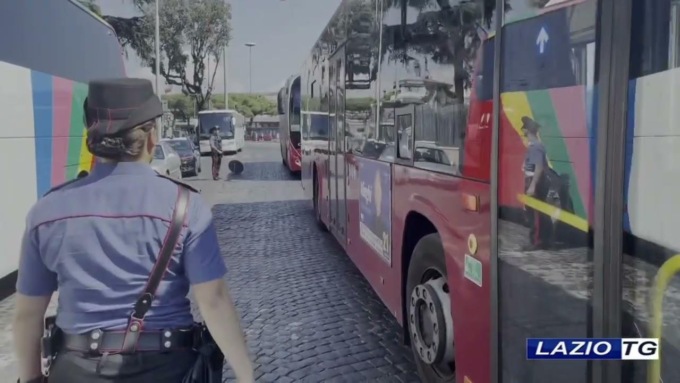 ROMA: BORSEGGI NELLA CAPITALE, 10 ARRESTI