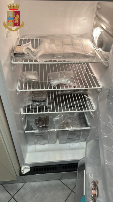 ROMA: SPACCIO DI DROGA AD OSTIA, DUE ARRESTATI