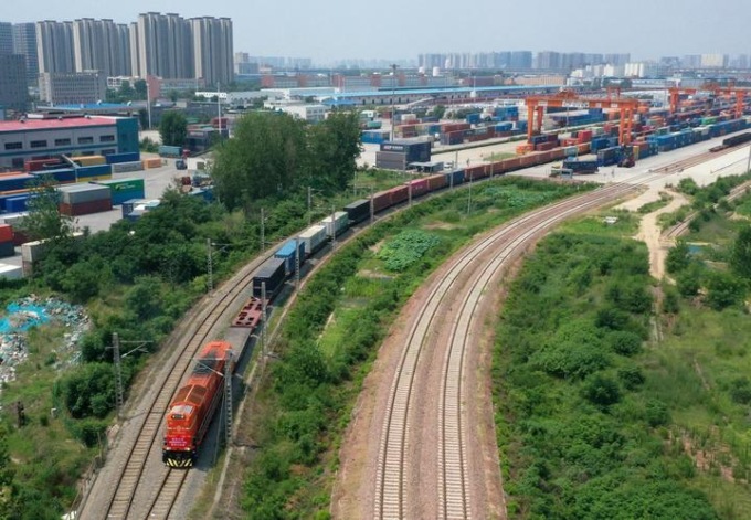 CINA-EUROPA: 77.000 VIAGGI DI TRENI MERCI EFFETTUATI IN 10 ANNI