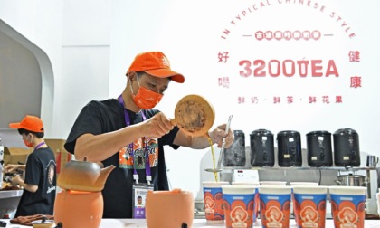 Cina: mercato nuove bevande a base di tè supererà 200 mld yuan nel 2025
