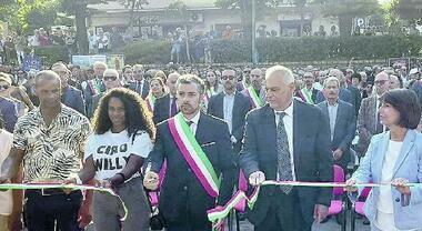 COLLEFERRO: LA PIAZZA BIANCA PER WILLY MONTEIRO