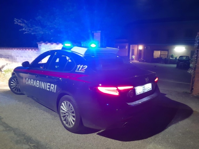 APRILIA: ACCOLTELLA IL MARITO AL CULMINE DI UNA LITE