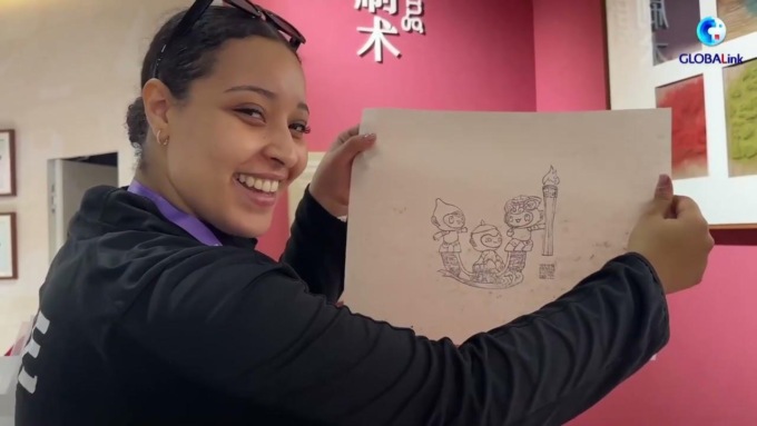 Cina: atmosfera di festa al Villaggio dei Giochi asiatici di Hangzhou