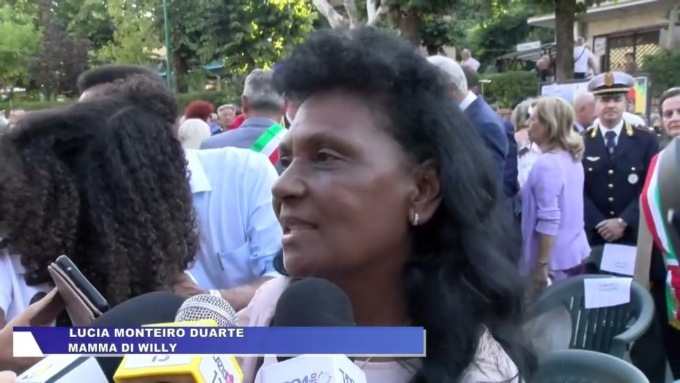 COLLEFERRO: LA PIAZZA BIANCA PER WILLY