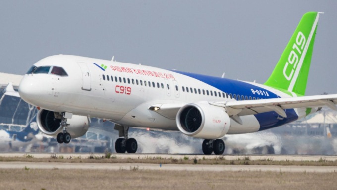 Cina: modello di aereo C919 inizia voli dimostrativi nello Xinjiang