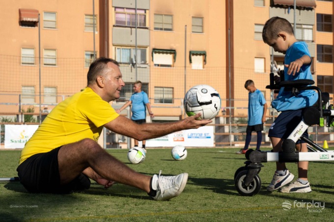 SPORT E SOCIALE: IL CALCIO FREESTYLE ALLA FAIRPLAY SCHOOL