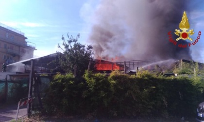 ROMA: INCENDIO AL TRULLO, EVACUATE DUE PALAZZINE