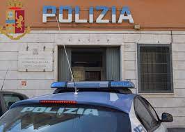 TIVOLI: SPUTI, INSULTI, MINACCE E BOTTE ALLA FIDANZATA, ARRESTATO