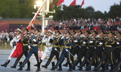 Cina: cerimonia di alzabandiera a Pechino per la Festa nazionale