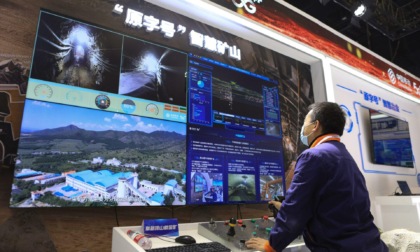 Cina: rapporto, creati quasi 8.000 laboratori digitali, fabbriche smart