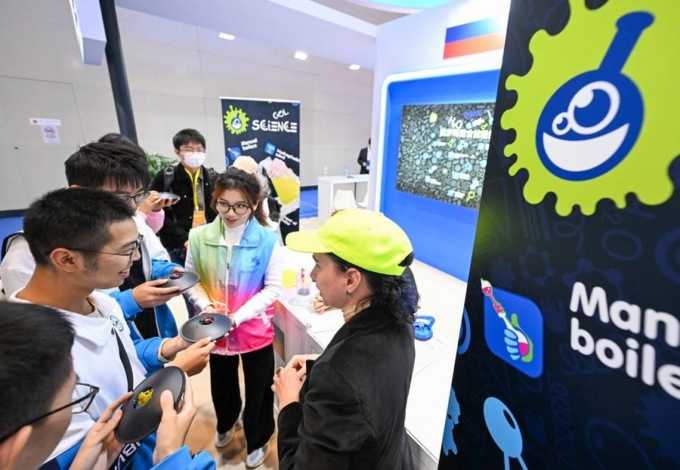 Cina: Donghu Forum, Paesi BRI espongono mostre di divulgazione scientifica (2)