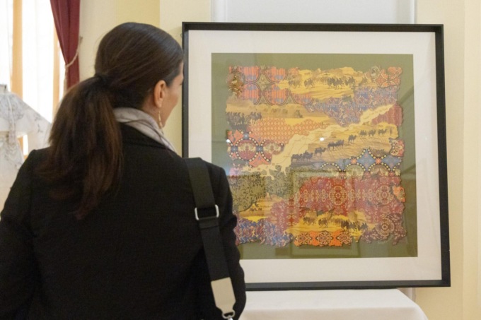 Ungheria: Budapest ospita mostra d’arte su seta cinese