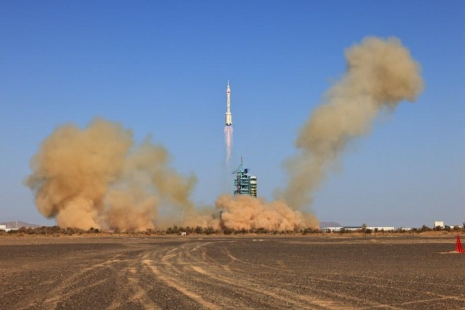 Cina: lanciato Shenzhou-17 per nuova missione impegnativa su stazione spaziale