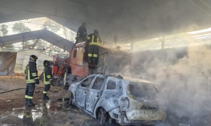 CIVITAVECCHIA: INCENDIO DISTRUGGE AUTORIMESSA