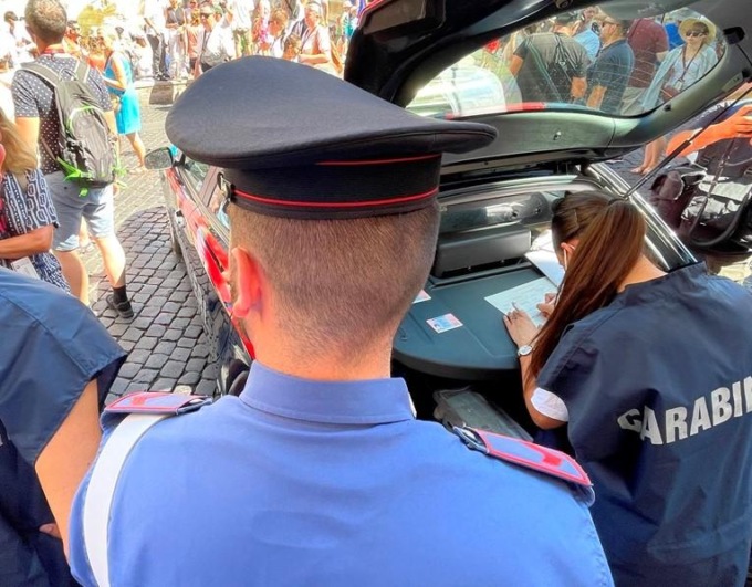 ROMA: BORSEGGI, 11 ARRESTI